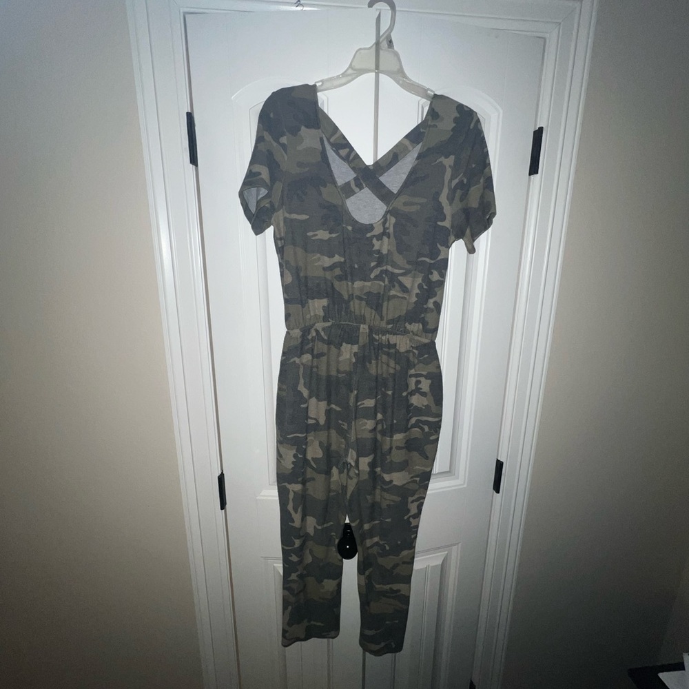 Camouflage jumper